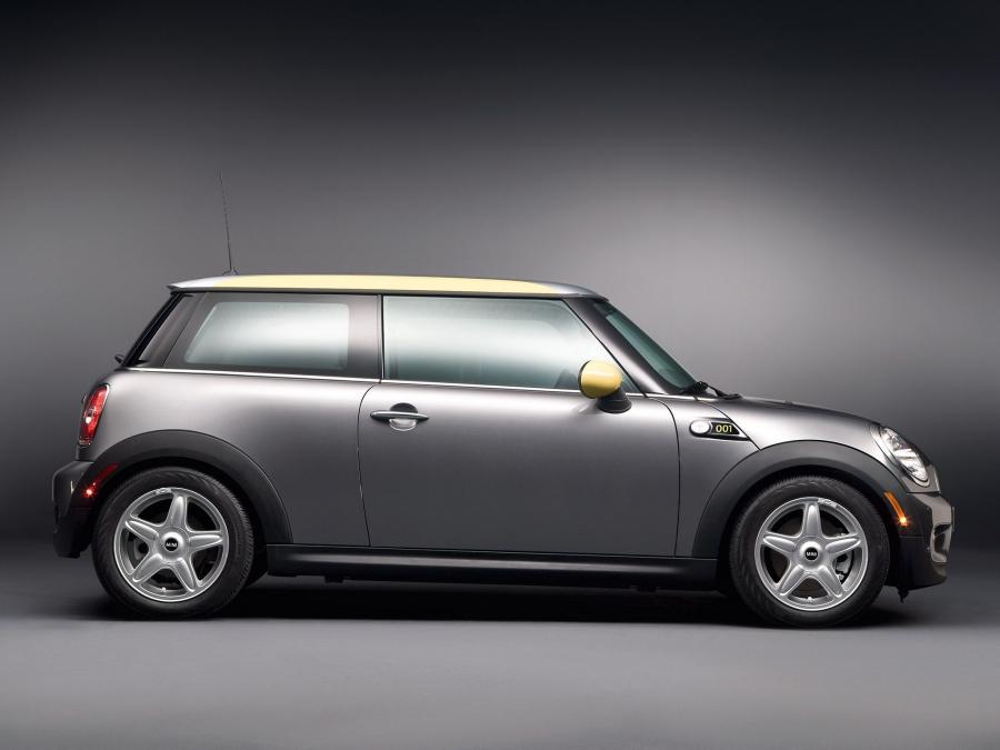  Mini E 2008 года  (фото 16 из 35)